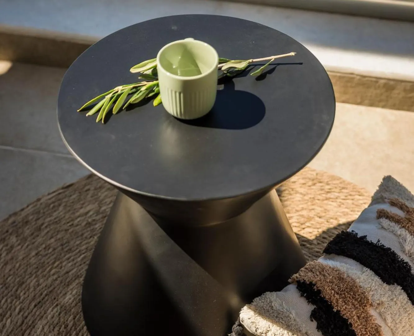 Aparktion The Grand Maistro Lixouri